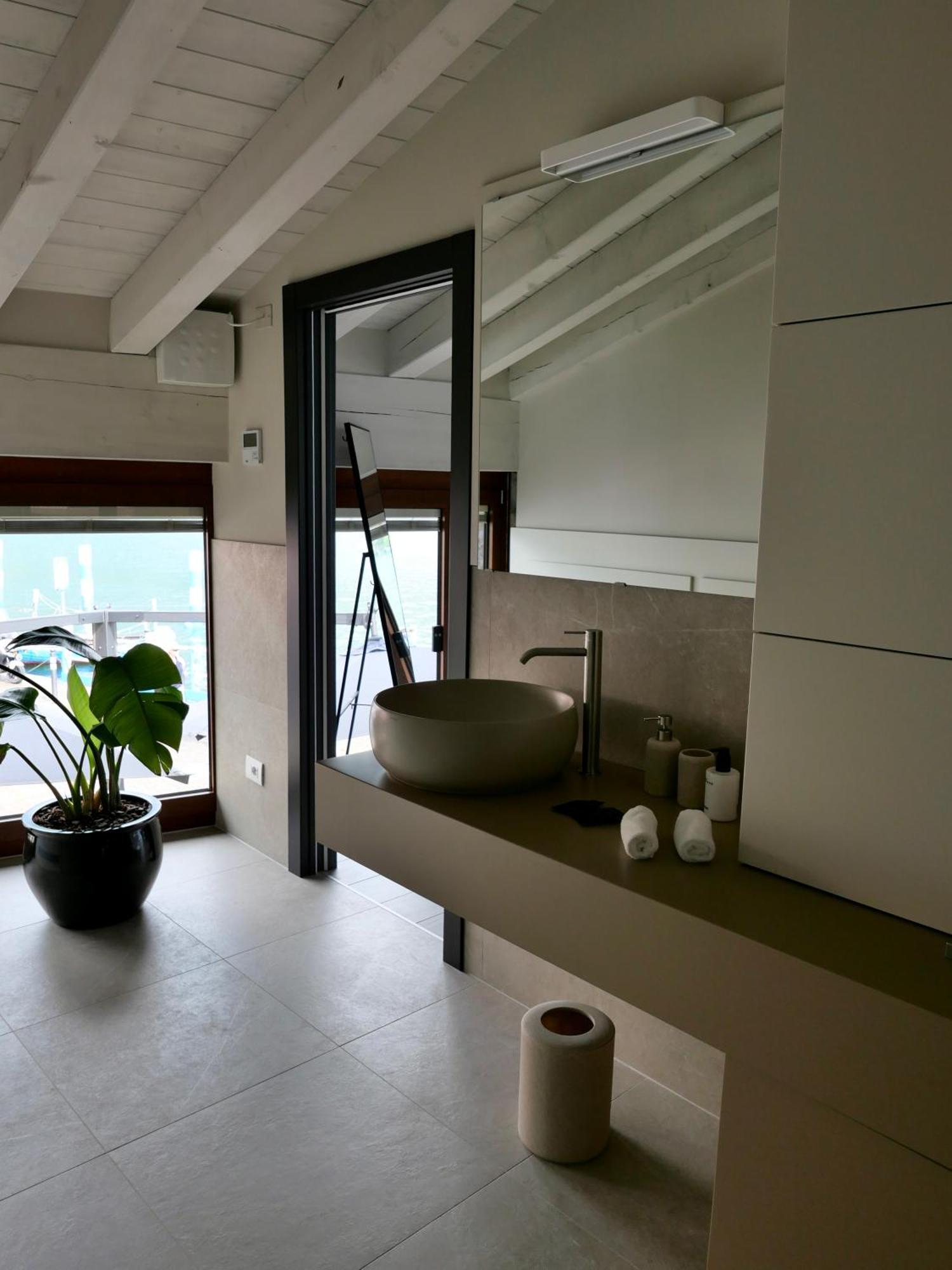 Monte Isola - Decio Rooms Room photo